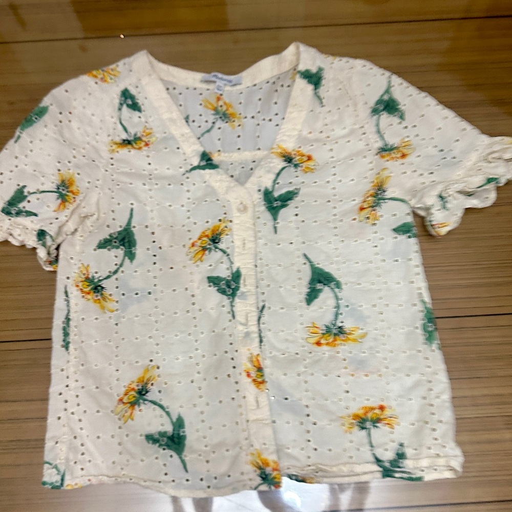 Madewell Cream Eyelet V-Neck Top with Yellow Sunflower Print - Picture 2 of 6